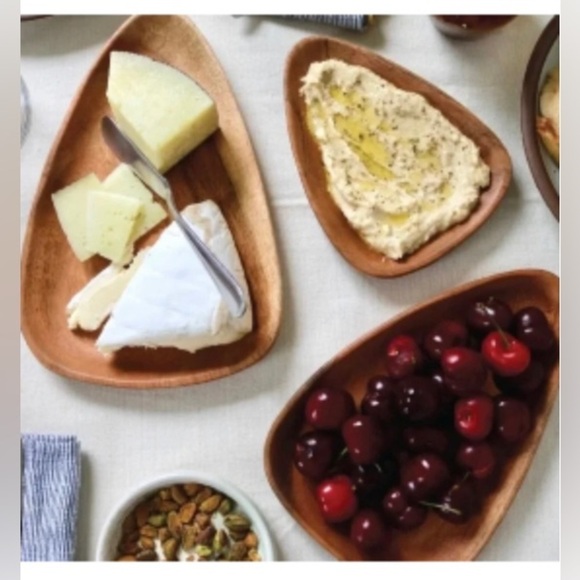 NIB 💖 - SEMBLA Nesting Wood Petal Trays Set - set of 3 - Picture 2 of 5